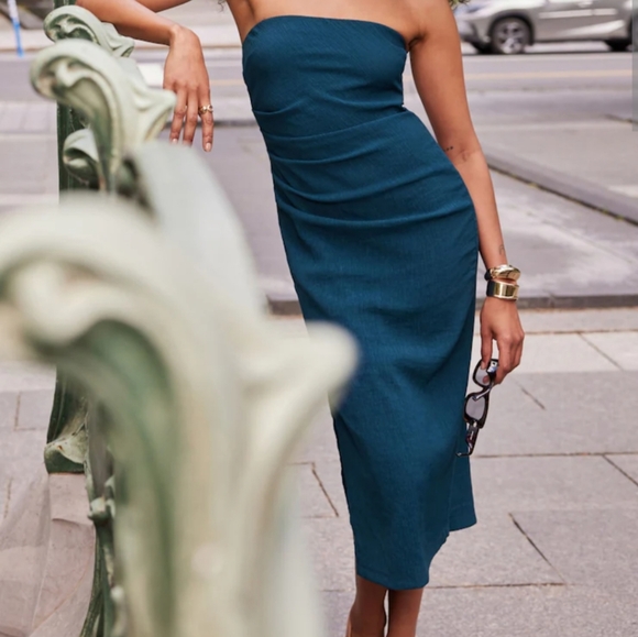 Dynamite Tube Dress In Charcoal - Picture 1 of 3